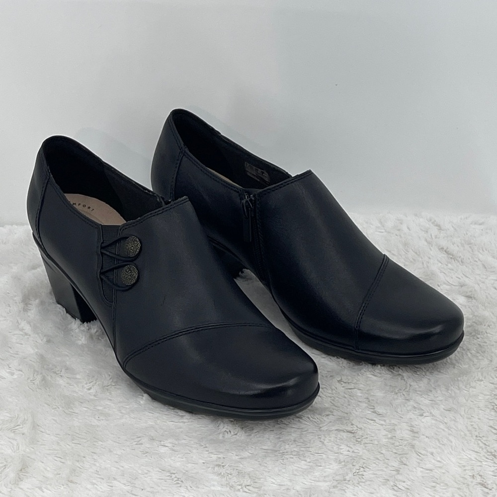 CLARKS COLLECTION ULTIMATE COMFORT Elegant Black Women's LEATHER BOOTIE SIZE 11M